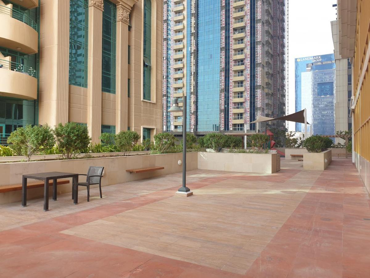 Elite Residence Dubai Marina Exterior photo